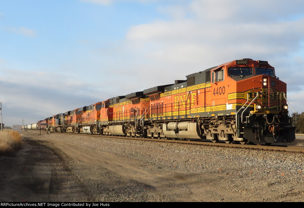 BNSF 4400 East